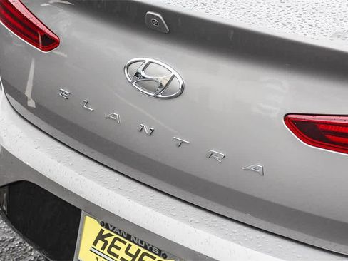 Used 2020 Hyundai Elantra Value Edition w/ Cargo Package (C1) image 9