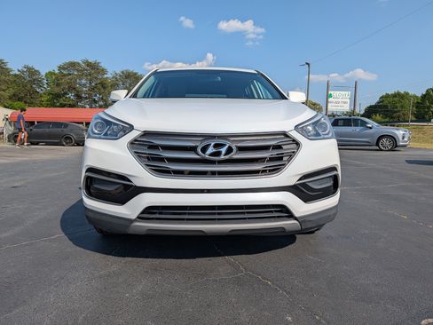 Used 2017 Hyundai Santa Fe Sport FWD image 3