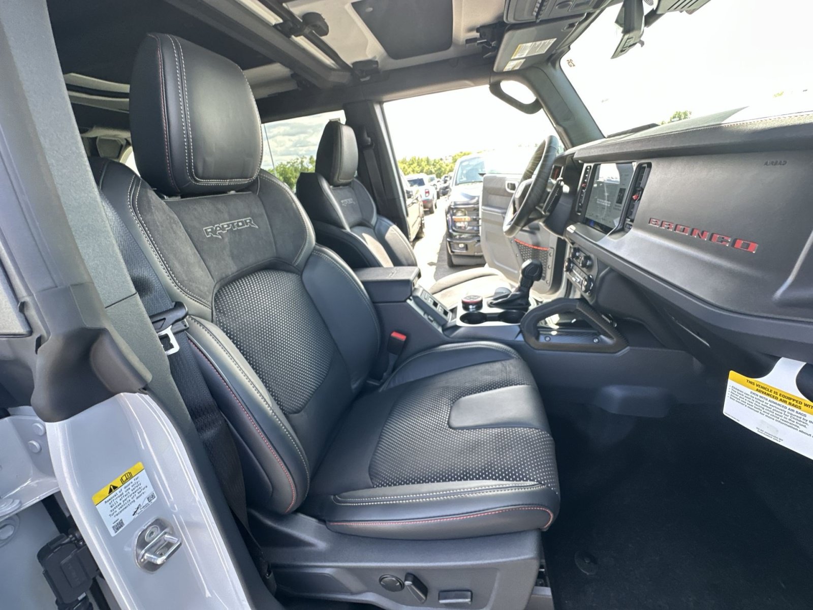 New 2026 Ford Bronco Raptor w/ Interior Carbon Fiber Pack AWD/4WD image 34