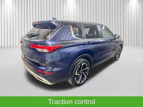 Used 2024 Mitsubishi Outlander SE AWD/4WD image 8