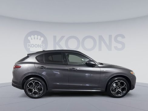 Used 2023 Alfa Romeo Stelvio Ti AWD/4WD image 8