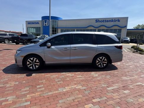 Certified 2025 Honda Odyssey EX-L image 33