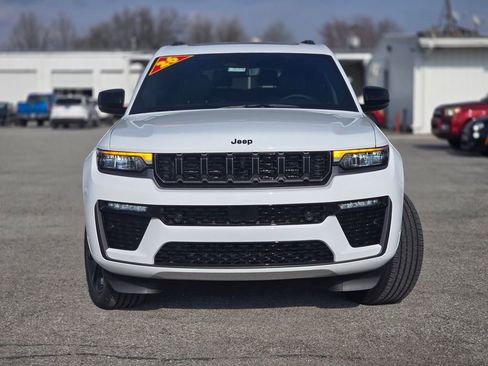 New 2026 Jeep Grand Cherokee L Limited AWD/4WD image 2