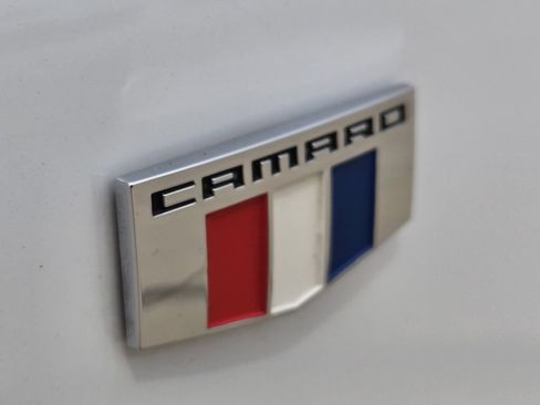 Used 2023 Chevrolet Camaro LT RWD image 10