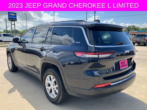 Used 2023 Jeep Grand Cherokee L Limited RWD image 5