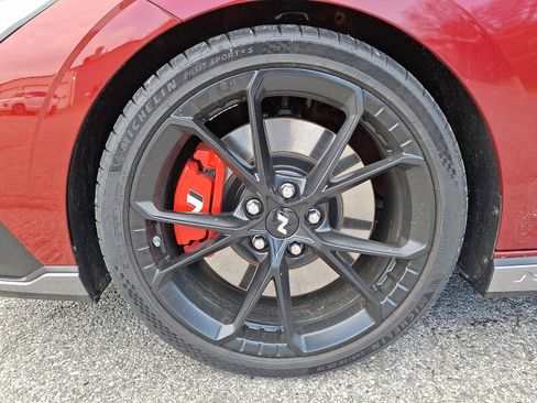 New 2025 Hyundai Elantra N image 18