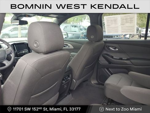 Used 2022 Chevrolet Traverse LT w/ Midnight/Sport Edition image 19