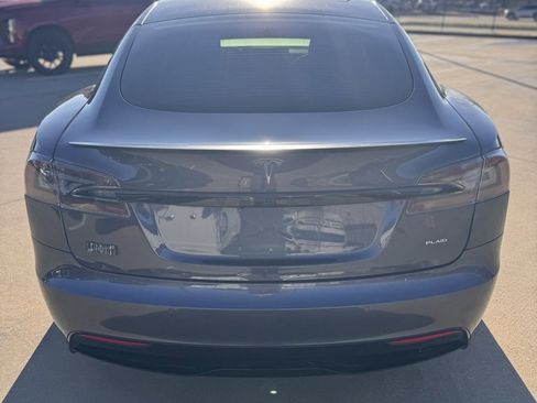 Used 2021 Tesla Model S Plaid image 7