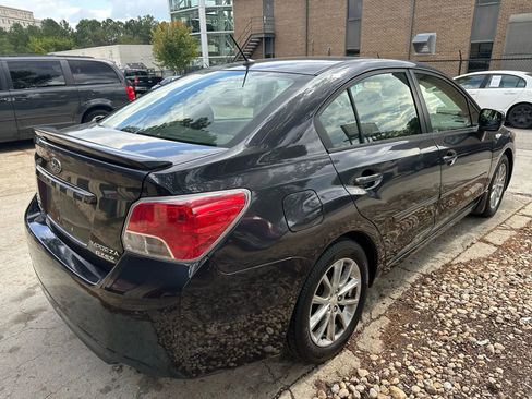 Used 2012 Subaru Impreza 2.0i Premium w/ All-Weather Pkg image 4