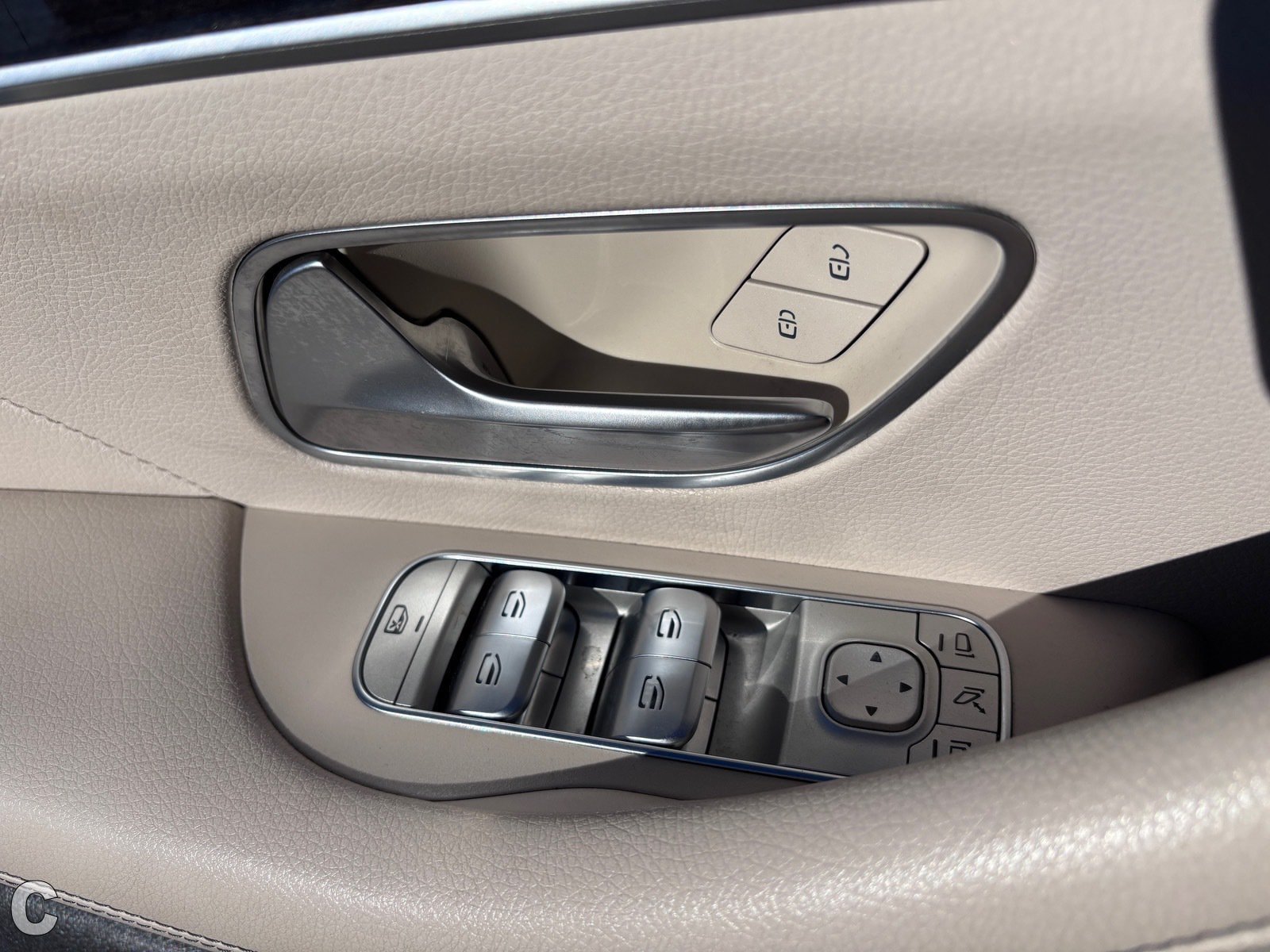 Used 2020 Mercedes-Benz GLE 350 image 18