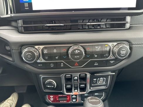 New 2026 Jeep Gladiator Sport AWD/4WD image 33