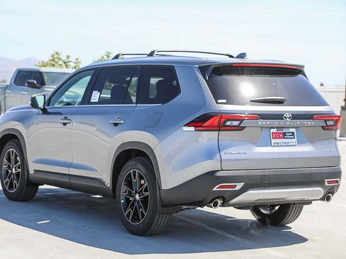 New 2026 Toyota Grand Highlander AWD Hybrid image 7