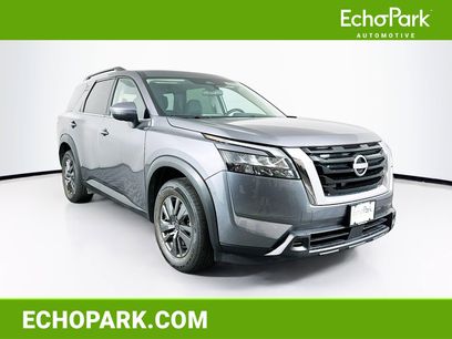 Used 2024 Nissan Pathfinder SV