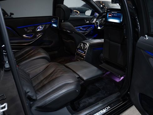 Used 2018 Mercedes-Benz Maybach S 560 4MATIC image 37