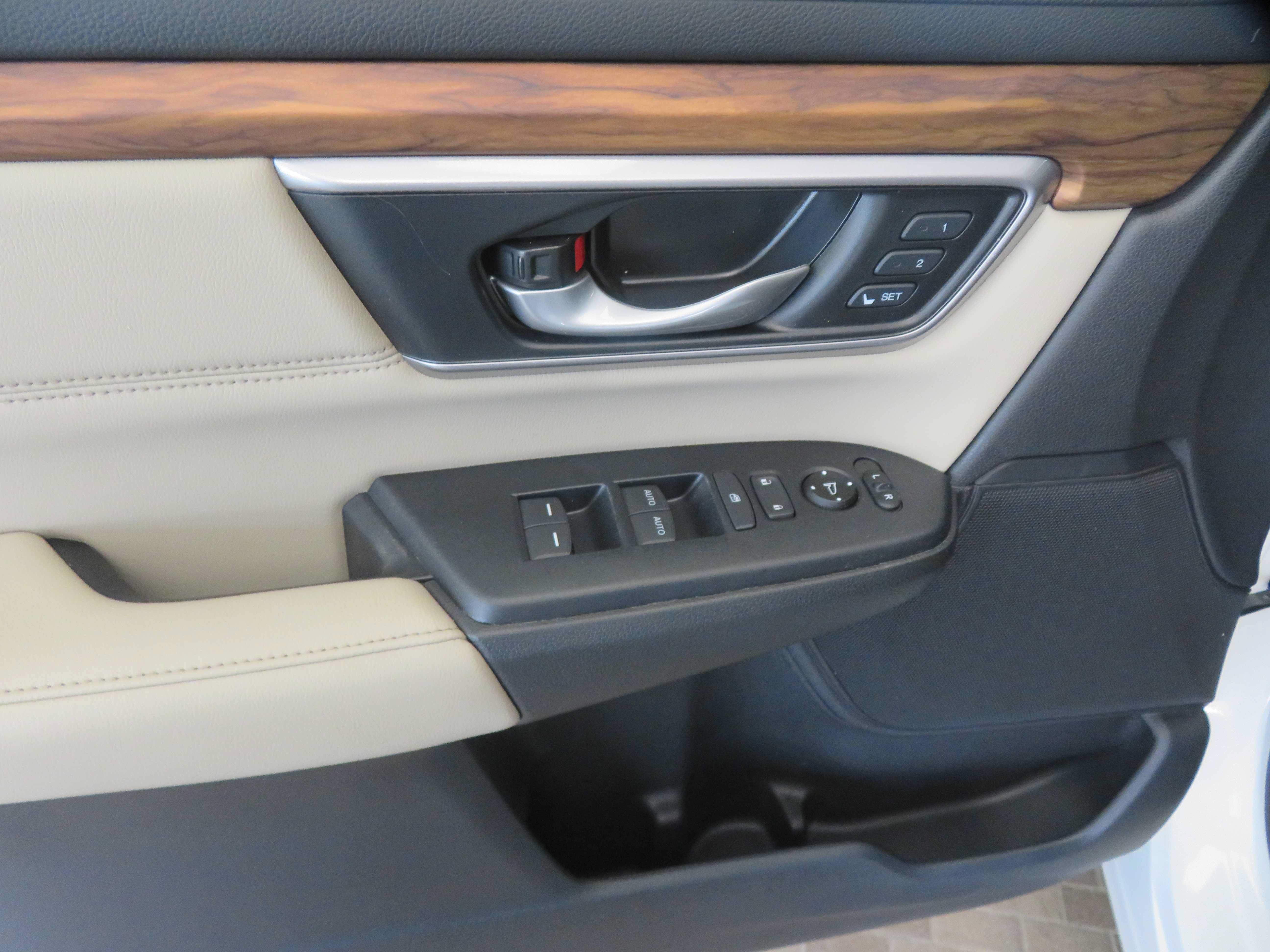 Used 2018 Honda CR-V EX-L image 14