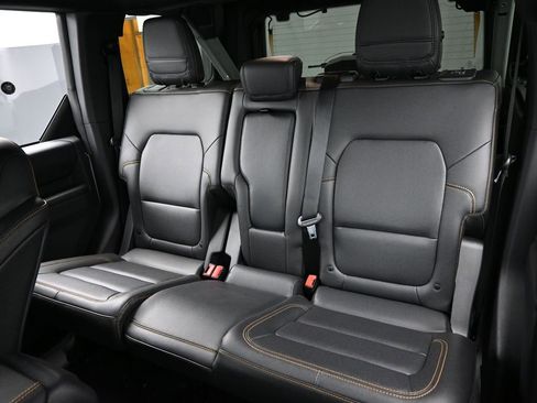 Used 2024 Ford Bronco Badlands image 26