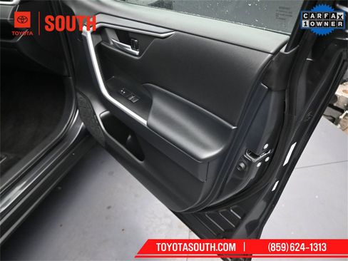 Certified 2025 Toyota RAV4 XLE image 33