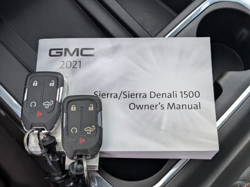 Used 2021 GMC Sierra 1500 AT4 w/ AT4 Premium Package image 39