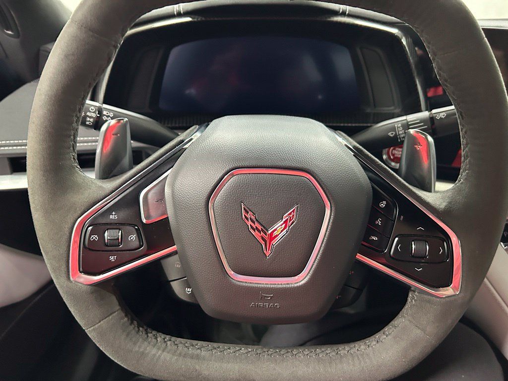 Used 2021 Chevrolet Corvette Stingray Preferred Cpe w/ Z51 Performance Package RWD image 17