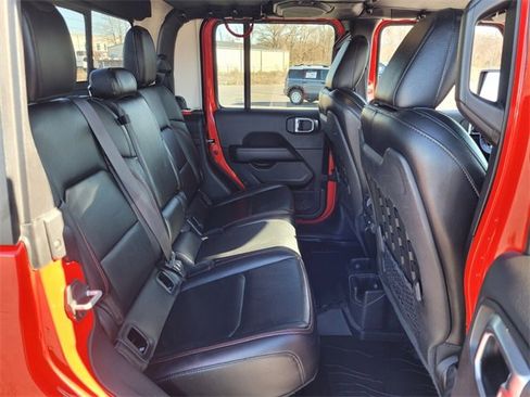 Used 2020 Jeep Gladiator Rubicon w/ Uconnect 4C Nav & Sound Group image 13