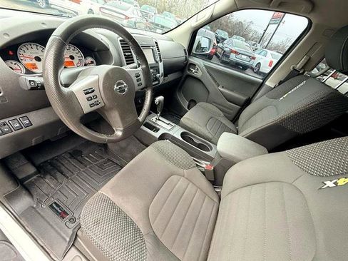 Used 2019 Nissan Frontier PRO-4X image 17