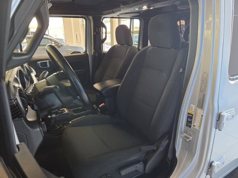 Used 2022 Jeep Wrangler Unlimited Sport image 14