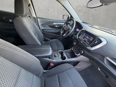 Certified 2022 GMC Terrain SLE image 27