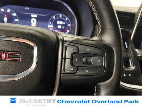 Used 2023 GMC Yukon XL AT4 w/ Technology Package AWD/4WD image 15