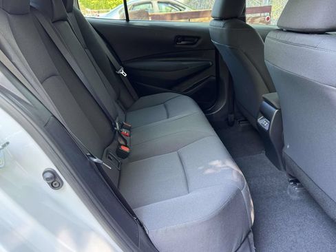 Used 2026 Toyota Corolla LE FWD image 15