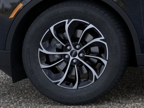 New 2026 Lincoln Nautilus Premier AWD/4WD image 19