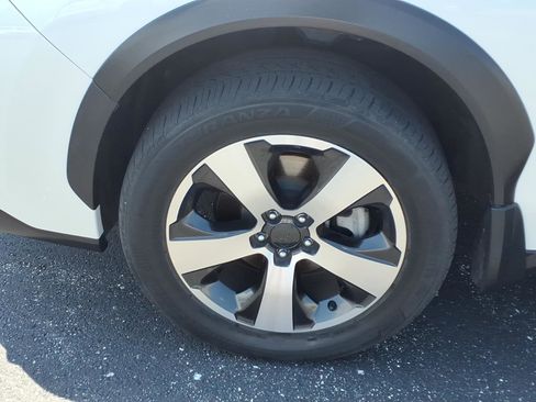 Used 2014 Subaru Crosstrek Touring w/ Popular Package #1 AWD/4WD image 31