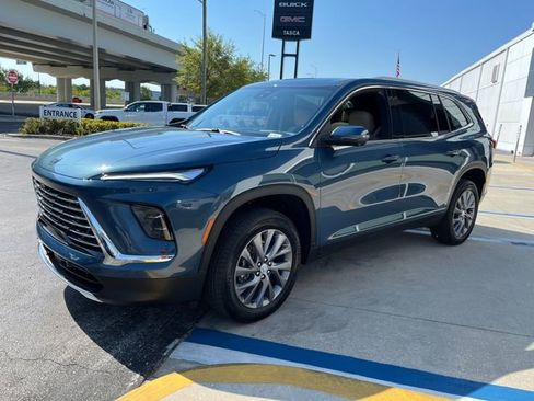 New 2026 Buick Enclave Preferred image 3