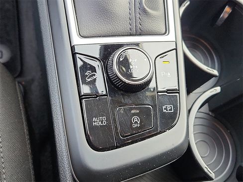 Certified 2025 Kia Sportage LX image 25