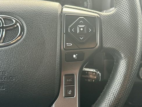 Used 2023 Toyota Tacoma TRD Off-Road image 20