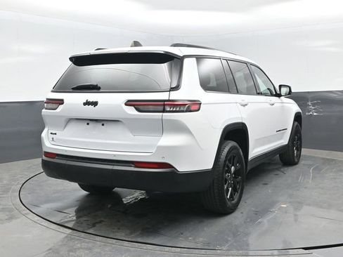 Used 2024 Jeep Grand Cherokee L Laredo AWD/4WD image 20