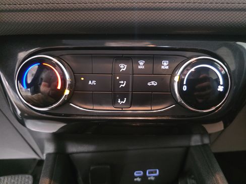 Used 2024 Chevrolet TrailBlazer LT AWD/4WD image 20