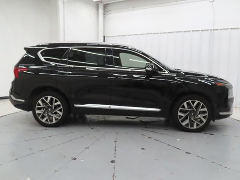 Used 2023 Hyundai Santa Fe Calligraphy FWD image 2