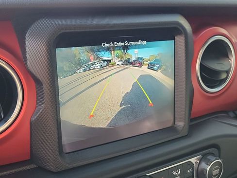 Used 2021 Jeep Wrangler Unlimited Rubicon image 33