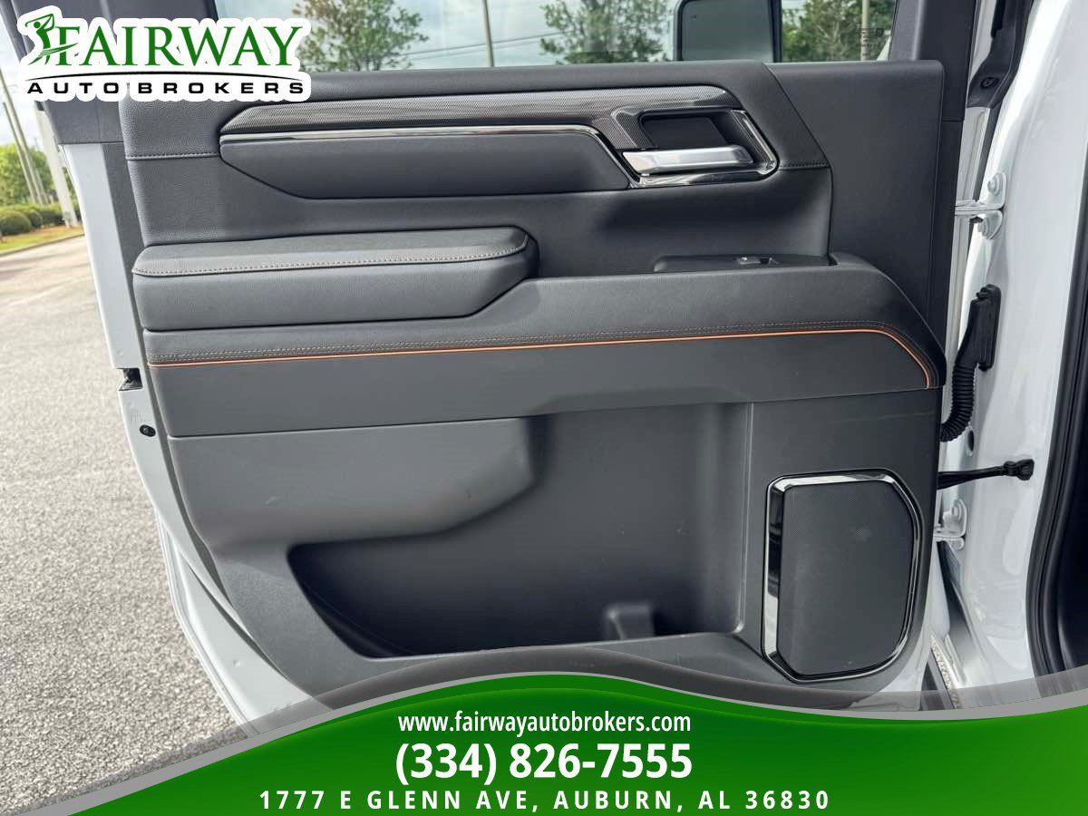 Used 2024 GMC Sierra 2500 AT4 w/ AT4 Premium Plus Package AWD/4WD image 31