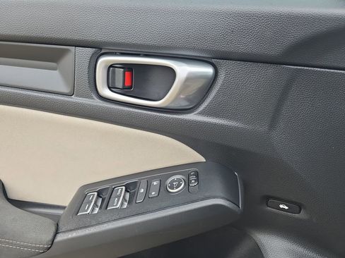 Used 2023 Honda Civic LX image 27