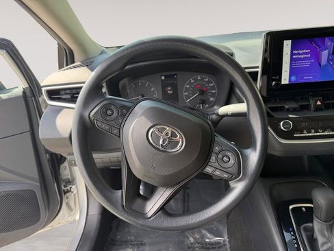 Used 2024 Toyota Corolla LE FWD image 12
