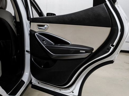 Used 2017 Hyundai Santa Fe Sport image 48