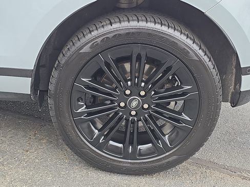 Used 2025 Land Rover Range Rover Evoque S image 34