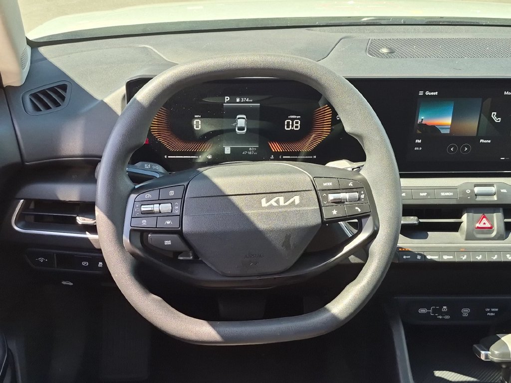Used 2025 Kia K4 FWD image 23