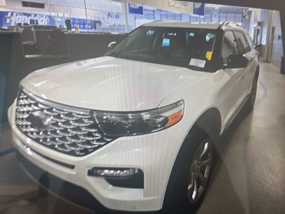Used 2020 Ford Explorer Platinum w/ Premium Technology Package
