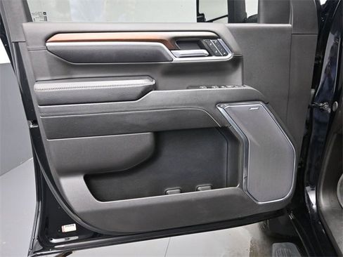 Used 2024 GMC Sierra 2500 Denali w/ Denali Reserve Package image 12