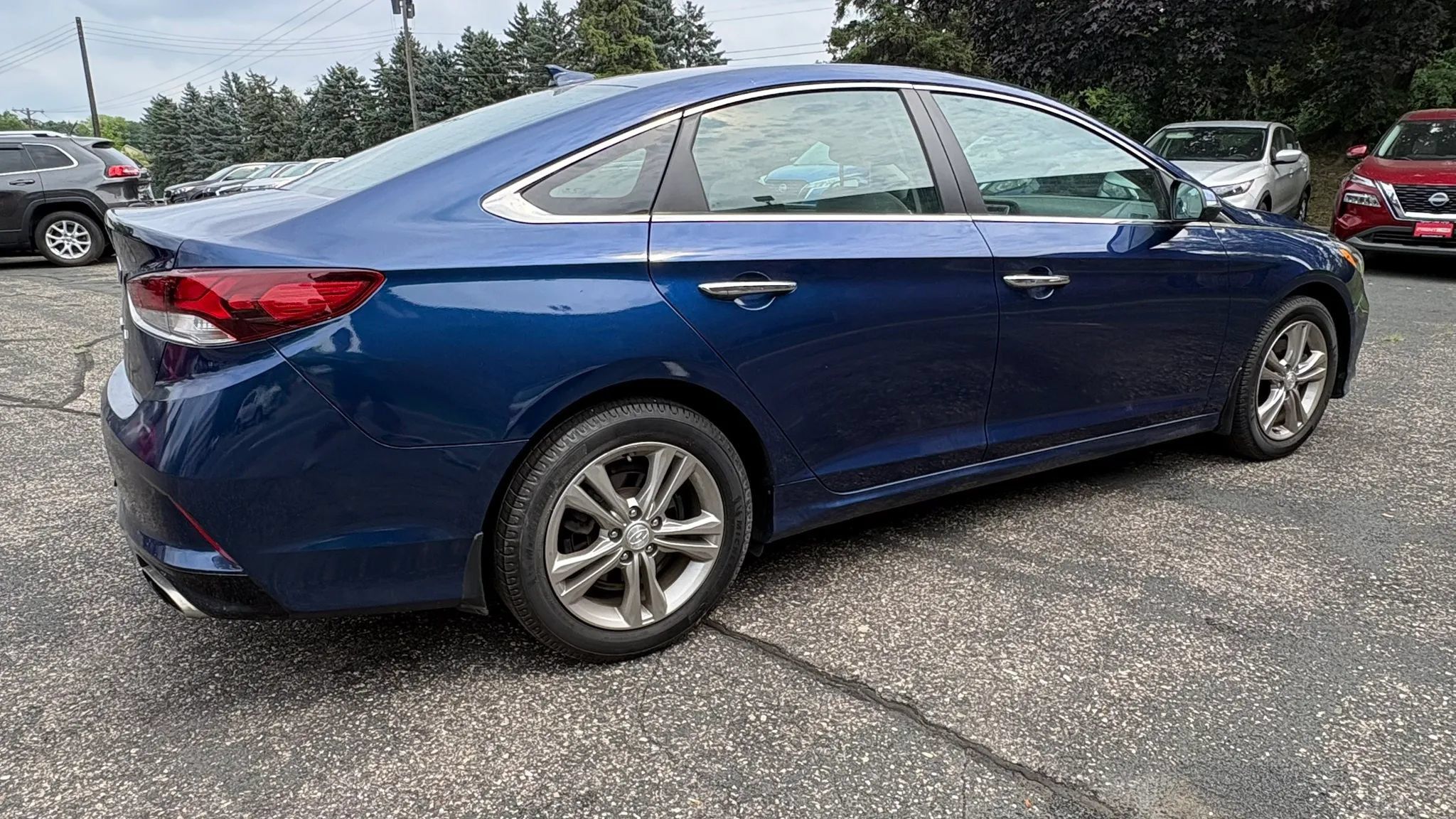 Used 2019 Hyundai Sonata SEL w/ Tech Package 02 FWD image 10