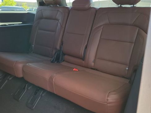 New 2026 Lincoln Navigator Reserve AWD/4WD image 8