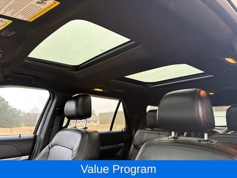 Used 2017 Ford Explorer Sport w/ Equipment Group 401A image 18