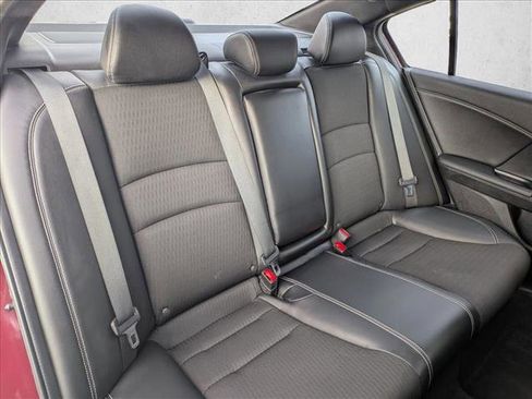 Used 2017 Honda Accord Sport image 16